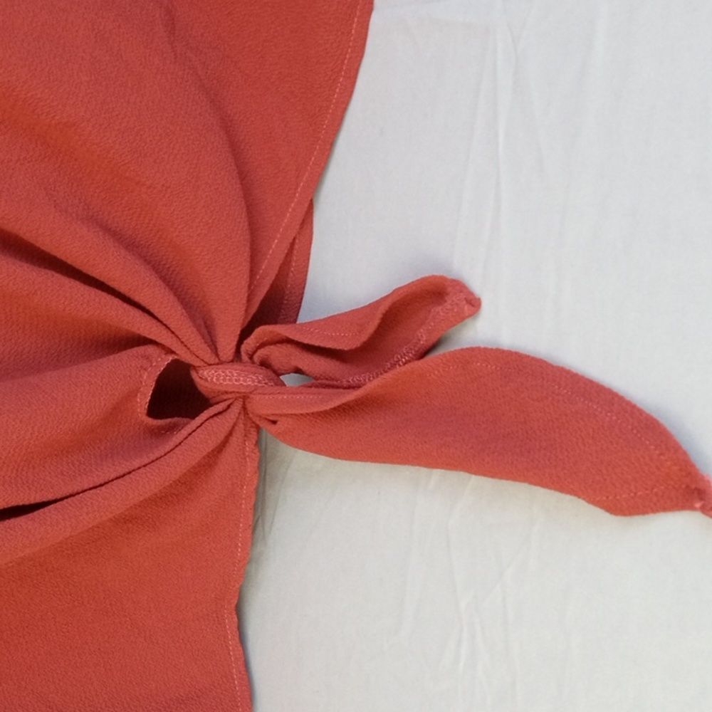👕 Perfect Peach Ruffle Sleeve Top - Picture 2 of 5
